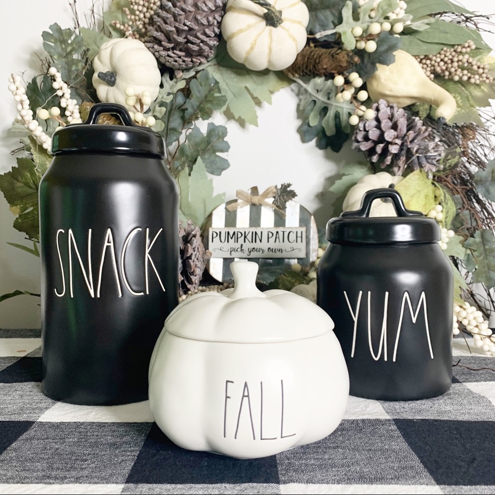 NWT🖤 Rae Dunn Black “Snack” Canister with Lid - Picture 2 of 8